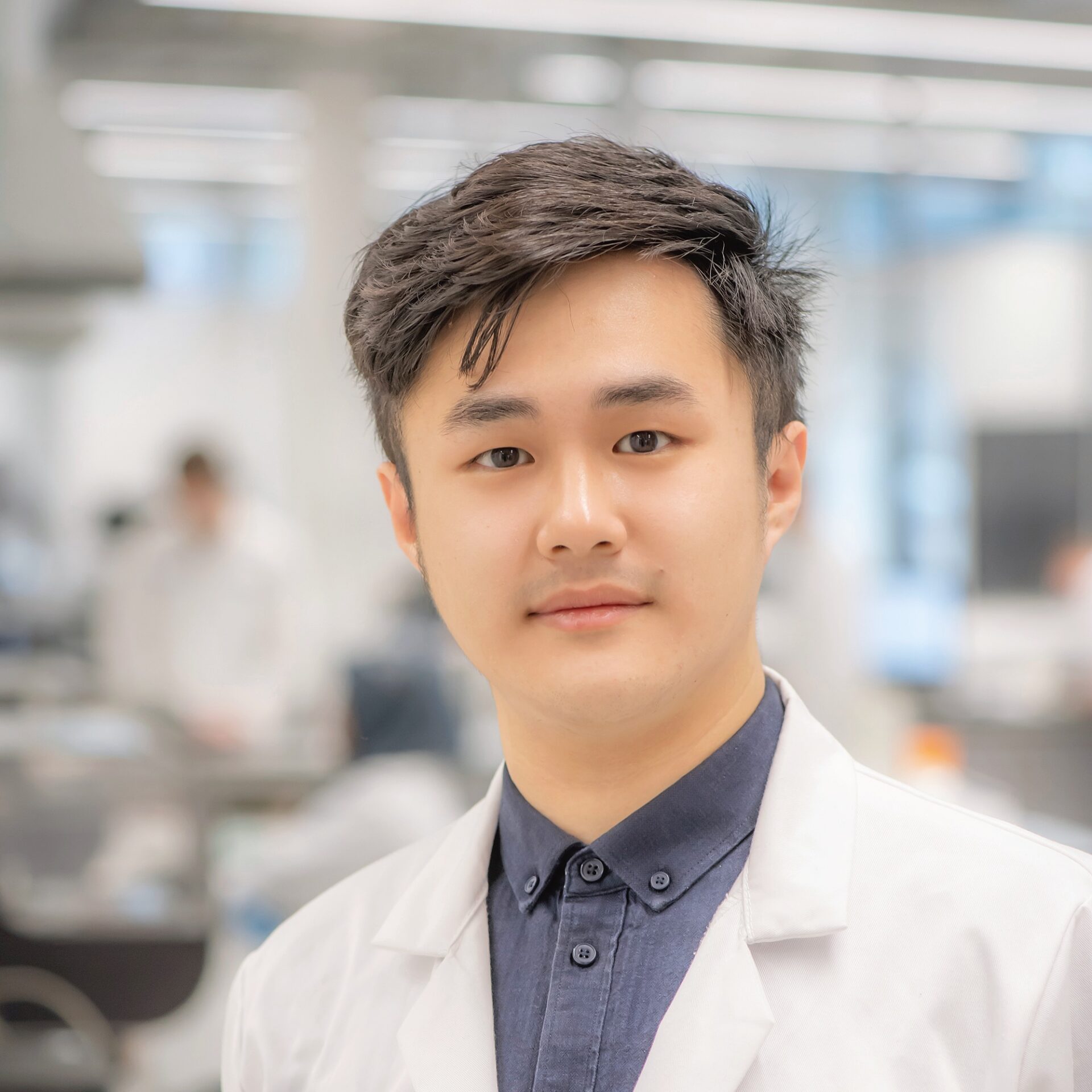 Portrait of Dr David Gao